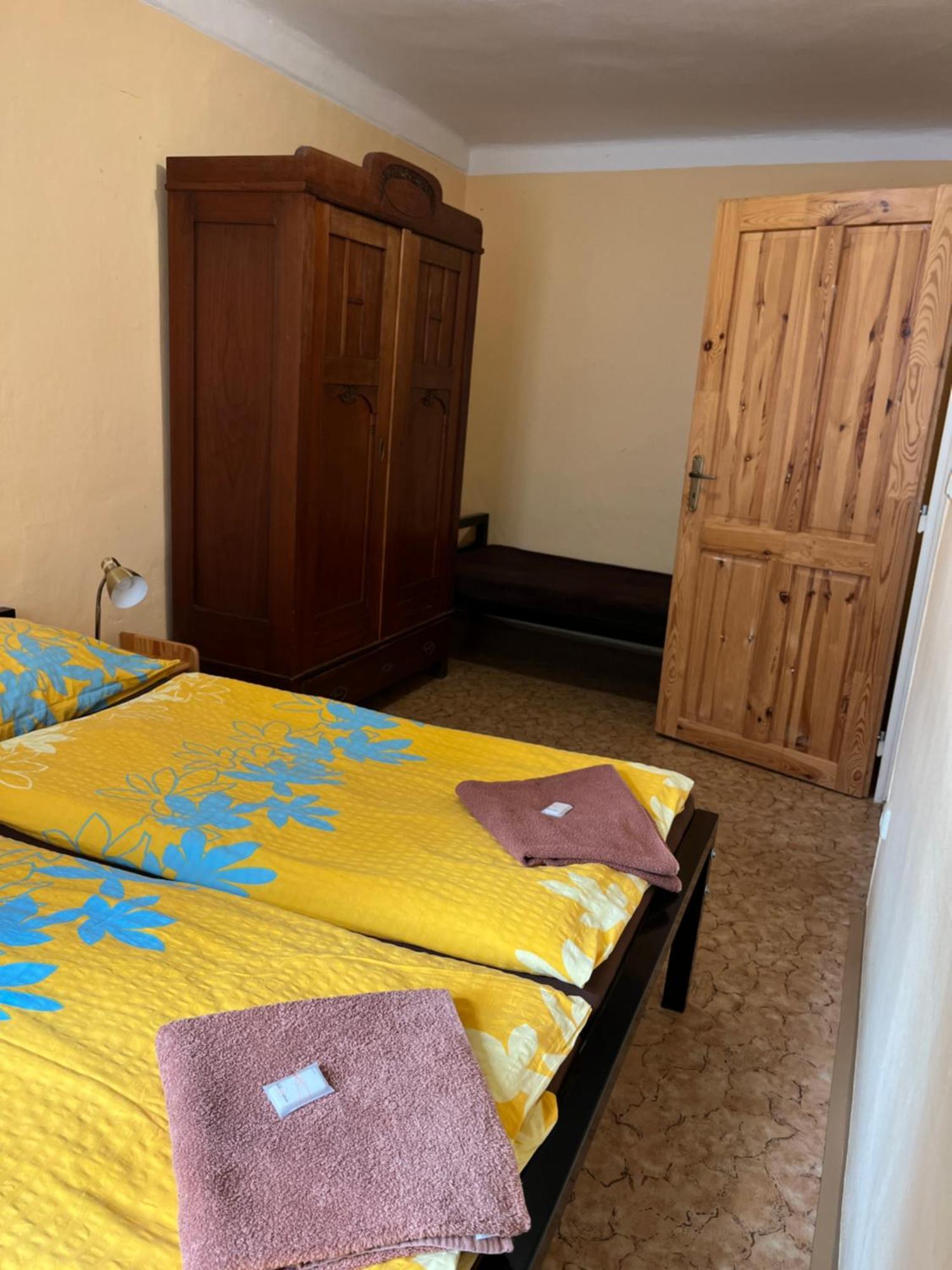 Travel Hostel Cesky Krumlov Bagian luar foto