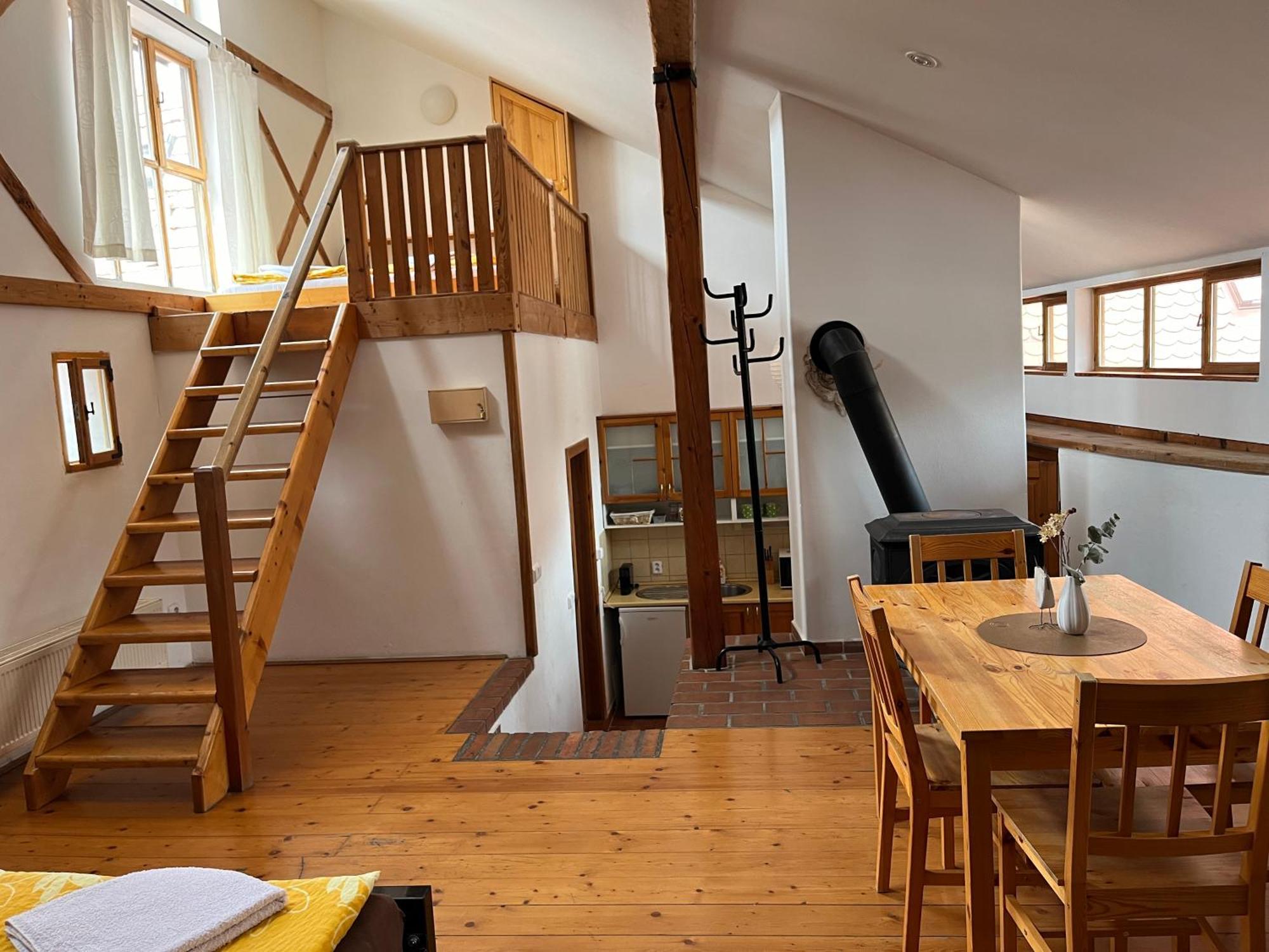 Travel Hostel Cesky Krumlov Bagian luar foto