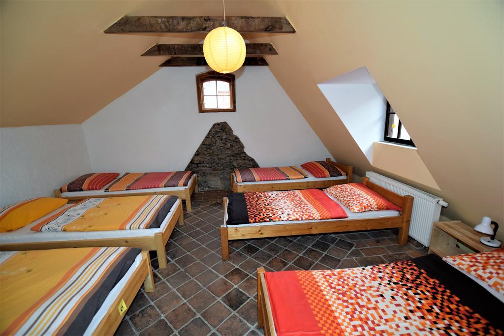 Travel Hostel Cesky Krumlov Bagian luar foto