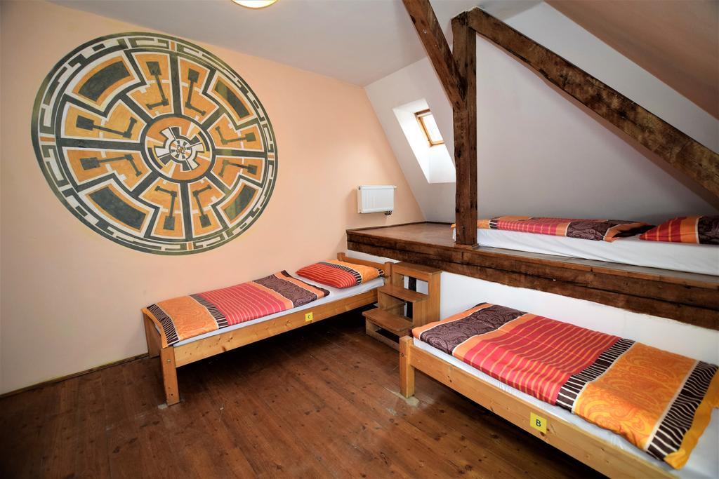 Travel Hostel Cesky Krumlov Bagian luar foto